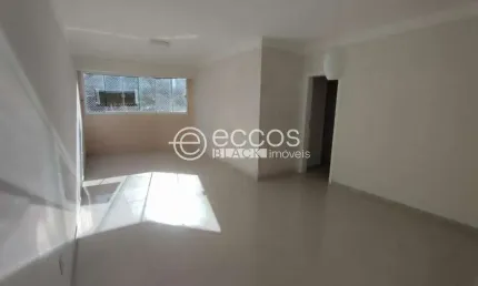 Apartamento à venda, 3 quartos, 1 suíte, 2 vagas, Santa Maria - Uberlândia/MG