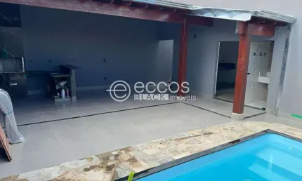 Casa à venda, 3 quartos, 1 suíte, 3 vagas, Laranjeiras - Uberlândia/MG