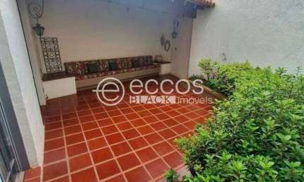 Casa à venda, 3 quartos, 1 suíte, 2 vagas, Jardim Alexandre Campos - UBERABA/MG