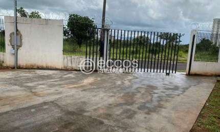 Barracão / Galpão / Depósito para alugar na Avenida do Corinto, --, Laranjeiras, Uberlândia