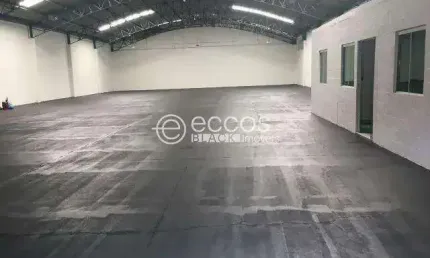 Galpão para aluguel, 2 vagas, Nossa Senhora das Graças - Uberlândia/MG