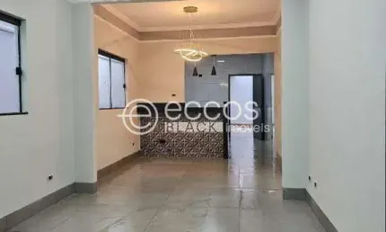 Casa à venda, 3 quartos, 1 suíte, 3 vagas, Jardim Brasília - Uberlândia/MG