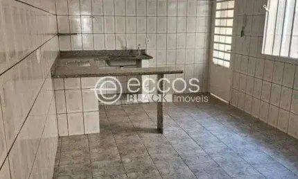 Casa à venda, 2 quartos, 2 vagas, Josa Bernardino II - UBERABA/MG