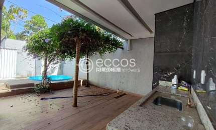 Casa à venda, 3 quartos, 1 suíte, 2 vagas, Granada - Uberlândia/MG