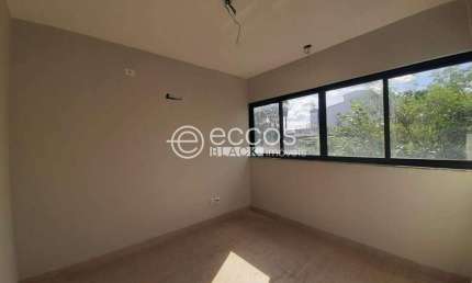 Apartamento para aluguel, 2 quartos, 1 suíte, Umuarama - Uberlândia/MG