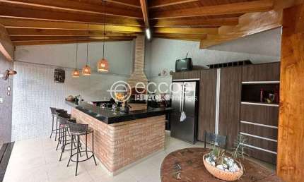 Casa à venda, 3 quartos, 3 suítes, 2 vagas, Conjunto Morada do Sol - UBERABA/MG