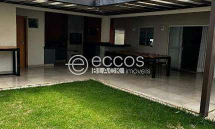 Casa em condomínio para aluguel, 4 quartos, 4 suítes, 4 vagas, Aclimação - Uberlândia/MG