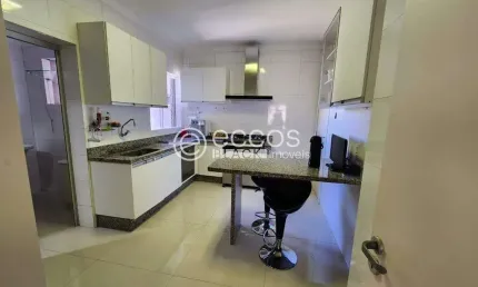 Apartamento à venda, 3 quartos, 1 suíte, 2 vagas, Santa Maria - UBERABA/MG