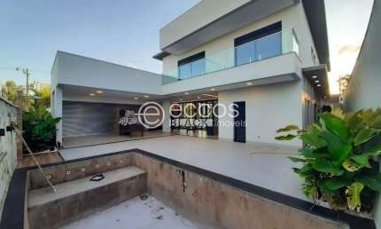 Casa em condomínio para aluguel, 5 quartos, 5 suítes, 4 vagas, Laranjeiras - Uberlândia/MG