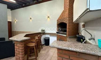 Casa à venda, 4 quartos, 1 suíte, 2 vagas, Conjunto Manoel Mendes - UBERABA/MG