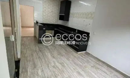 Casa à venda, 3 quartos, 1 suíte, 2 vagas, Laranjeiras - Uberlândia/MG
