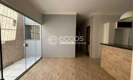 Casa à venda, 3 quartos, 1 suíte, 2 vagas, Jardim Patrícia - Uberlândia/MG