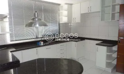 Apartamento para aluguel, 3 quartos, 1 suíte, 2 vagas, Nossa Senhora Aparecida - Uberlândia/MG
