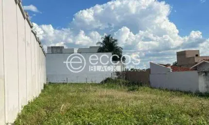 Terreno à venda na Rua Ernestina Castro Cunha, --, Morada da Colina, Uberlândia
