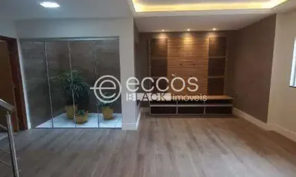 Casa para aluguel, 3 quartos, 1 suíte, 2 vagas, Granada - Uberlândia/MG