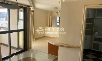 Apartamento à venda, 3 quartos, 1 suíte, 2 vagas, Osvaldo Rezende - Uberlândia/MG