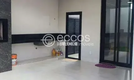 Casa à venda, 3 quartos, 3 suítes, 2 vagas, Aclimação - Uberlândia/MG