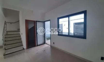 Casa para aluguel, 3 quartos, 1 suíte, 2 vagas, Aclimação - Uberlândia/MG