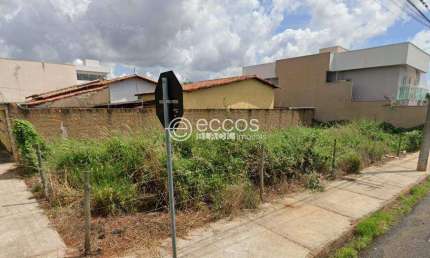 Terreno à venda na Rua dos Pica Paus, --, Nova Uberlândia, Uberlândia