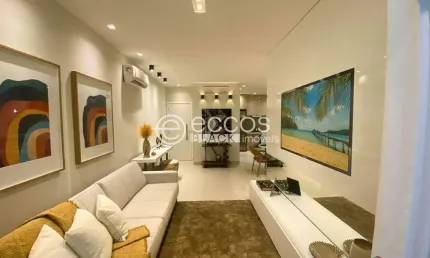 Apartamento à venda, 3 quartos, 1 suíte, 2 vagas, Santa Mônica - Uberlândia/MG