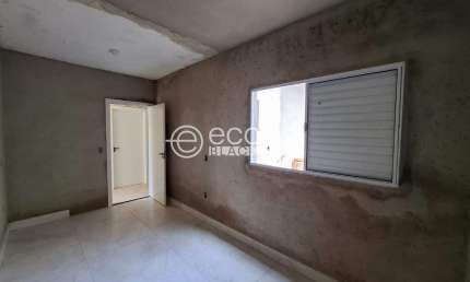Casa em condomínio à venda, 3 quartos, 1 suíte, 1 vaga, Vila Arquelau - UBERABA/MG