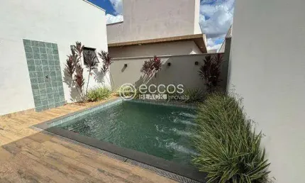 Casa em condomínio à venda, 4 quartos, 4 suítes, 4 vagas, Novo Mundo - Uberlândia/MG