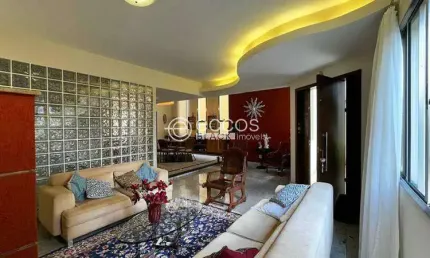 Casa à venda, 4 quartos, 2 suítes, 4 vagas, Belvedere - Belo Horizonte/MG