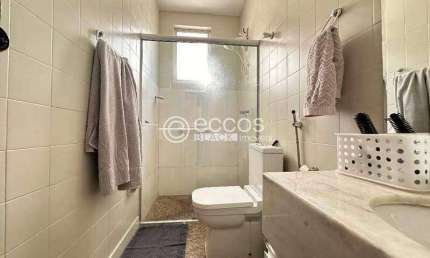 Cobertura à venda, 4 quartos, 1 suíte, 2 vagas, Santo Antônio - Belo Horizonte/MG
