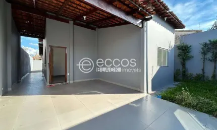 Casa à venda, 3 quartos, 1 suíte, 2 vagas, Jardim Holanda - Uberlândia/MG
