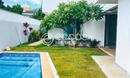 Casa em condomínio para aluguel, 4 quartos, 4 suítes, 2 vagas, Morada da Colina - Uberlândia/MG