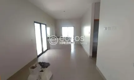 Casa à venda, 3 quartos, 1 suíte, 2 vagas, Shopping Park - Uberlândia/MG