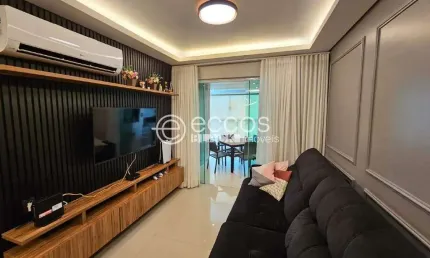 Apartamento à venda, 3 quartos, 1 suíte, 2 vagas, Copacabana - Uberlândia/MG