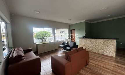 Casa à venda, 3 quartos, 5 vagas, Leblon - UBERABA/MG