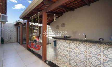 Casa em condomínio à venda, 3 quartos, 1 suíte, 2 vagas, Portal Beija Flor - UBERABA/MG