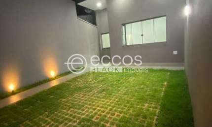 Casa à venda, 2 quartos, 1 suíte, 2 vagas, Shopping Park - Uberlândia/MG