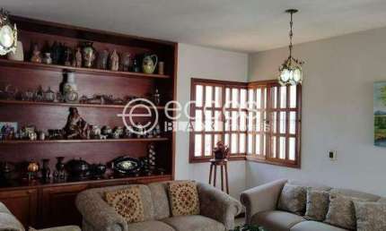 Casa à venda, 3 quartos, 1 suíte, 4 vagas, Rosário - ARAGUARI/MG
