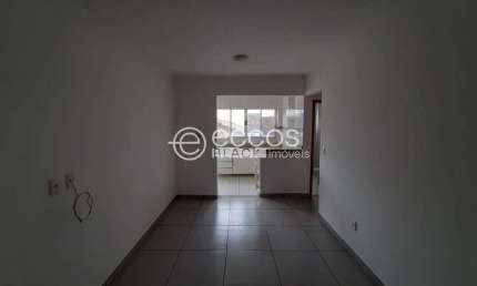 Apartamento para aluguel, 2 quartos, 1 suíte, 1 vaga, Alto Umuarama - Uberlândia/MG