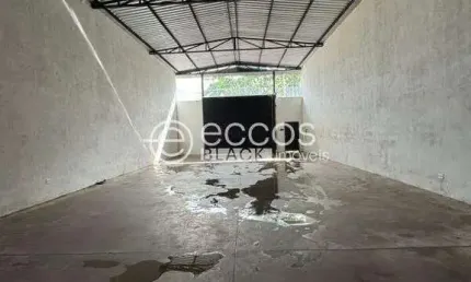 Barracão / Galpão / Depósito para alugar na Rua Álvares Cabral, --, Tabajaras, Uberlândia
