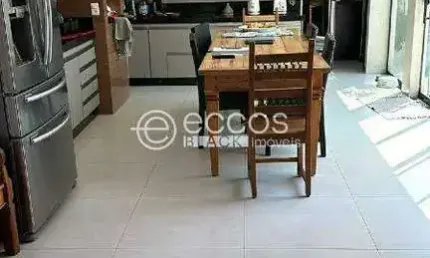 Casa à venda, 3 quartos, 3 suítes, Alto Umuarama - Uberlândia/MG