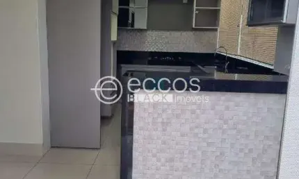 Casa para aluguel, 3 quartos, 1 suíte, 2 vagas, Fundinho - Uberlândia/MG