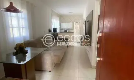 Casa à venda, 3 quartos, 4 vagas, Pampulha - Uberlândia/MG