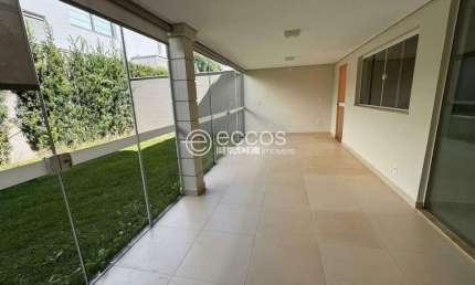 Casa em condomínio para aluguel, 3 quartos, 3 suítes, 2 vagas, Jardim Sul - Uberlândia/MG