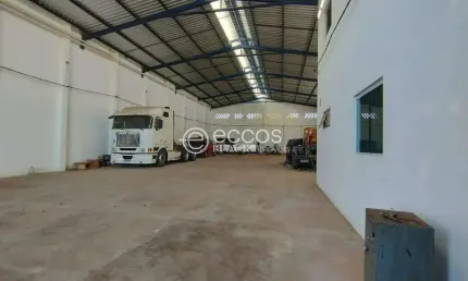 Barracão / Galpão / Depósito para alugar na Rua Mário Quintana, --, Novo Mundo, Uberlândia