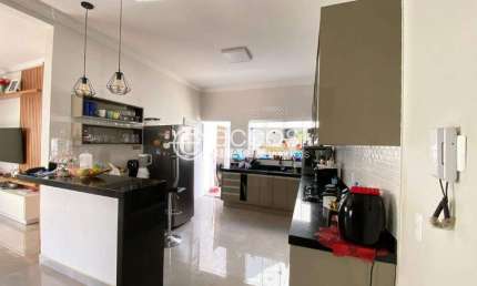 Casa à venda, 3 quartos, 1 suíte, 2 vagas, Jardim Nenê Gomes - UBERABA/MG