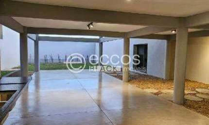 Casa à venda, 3 quartos, 2 suítes, 2 vagas, Boa Vista - UBERABA/MG