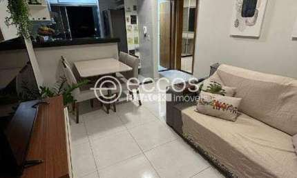 Apartamento à venda, 2 quartos, 1 suíte, 1 vaga, Tubalina - Uberlândia/MG