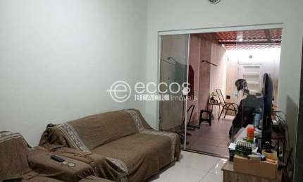 Casa à venda, 2 quartos, Portal do Vale - Uberlândia/MG