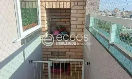 Apartamento à venda, 2 quartos, 1 suíte, 1 vaga, Novo Mundo - Uberlândia/MG