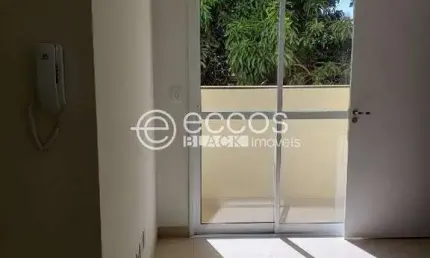 Apartamento à venda, 2 quartos, 1 suíte, 1 vaga, Osvaldo Rezende - Uberlândia/MG