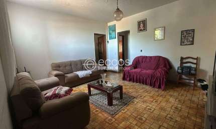 Apartamento para aluguel, 4 quartos, 1 suíte, 3 vagas, Miranda - ARAGUARI/MG